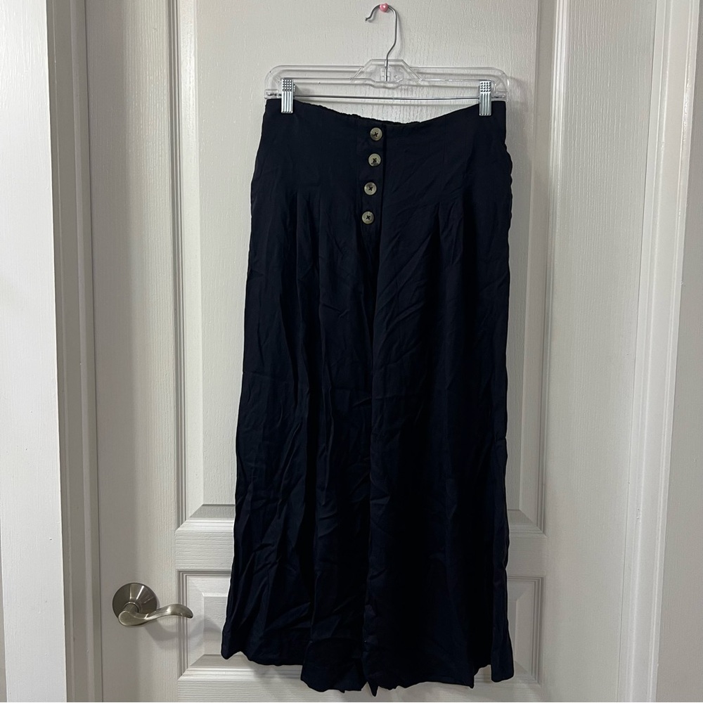 Bombay Paisley Flowy Capri Pants